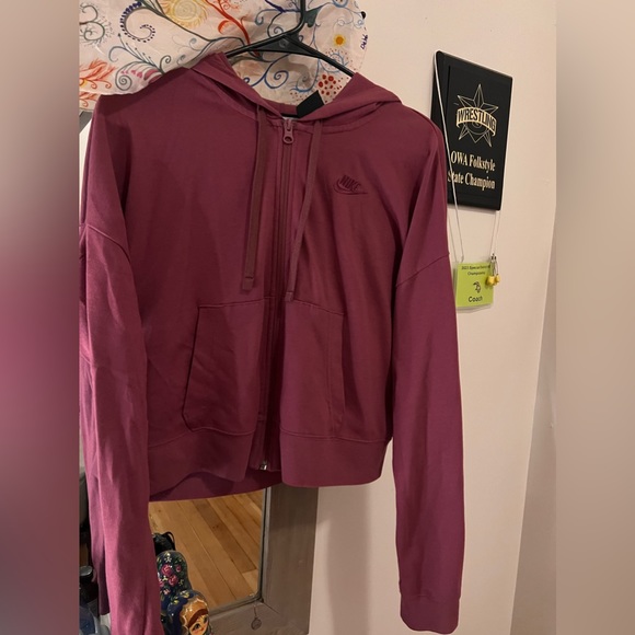 Large nike jacket - Picture 1 of 2